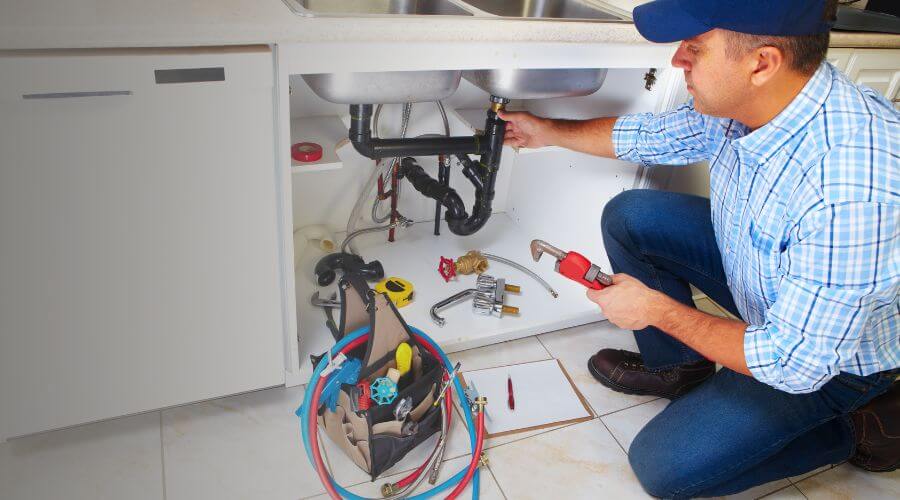 Professional 24 7 plumber services in Louisa